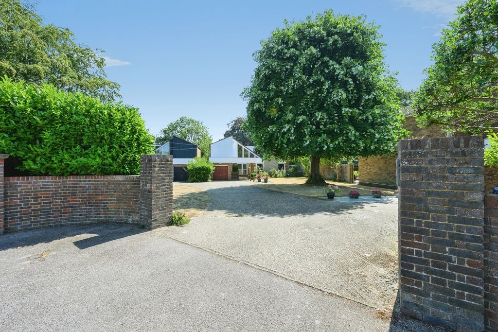 Property photo 2 of 21 Pbox-Img.Jpg