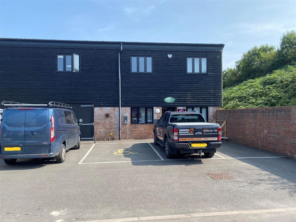 Property photo 1 of 4 External Image (1).Jpg