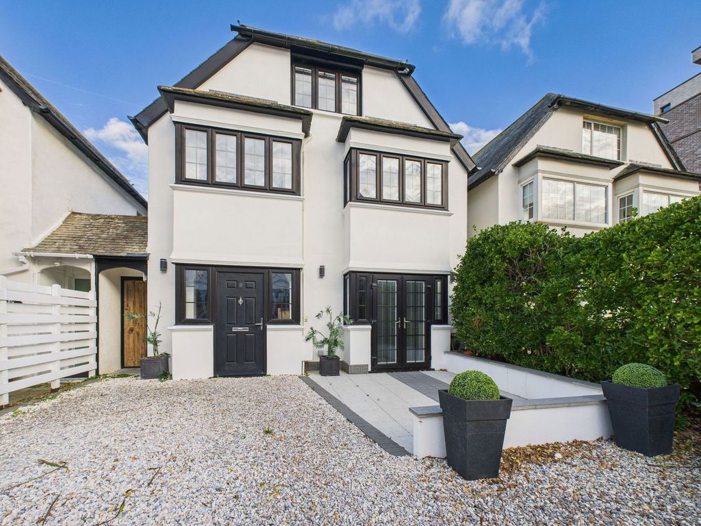 Property photo 1 of 21