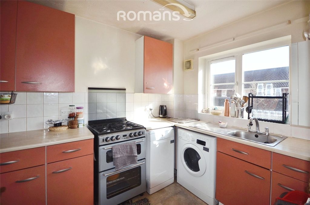 Property photo 3 of 10 Picture No. 14