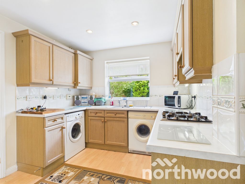 Property photo 3 of 26