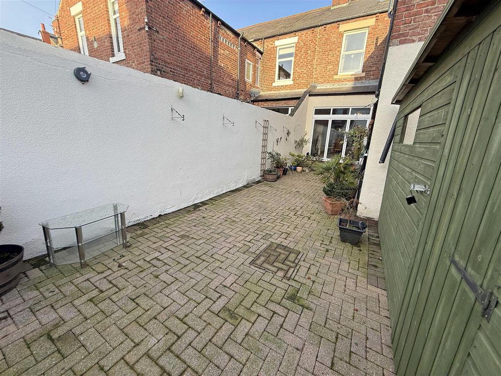 Additional image 13 of 5 bed property for salePreston Avenue, North Shields NE30