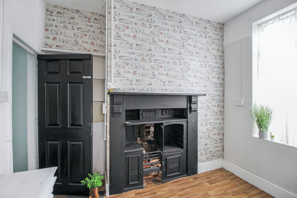 Property photo 2 of 10 Image 2