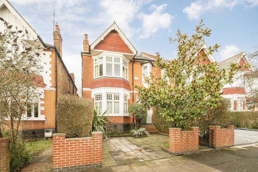 Property photo 1 of 6