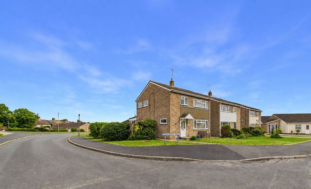 Property photo 1 of 25