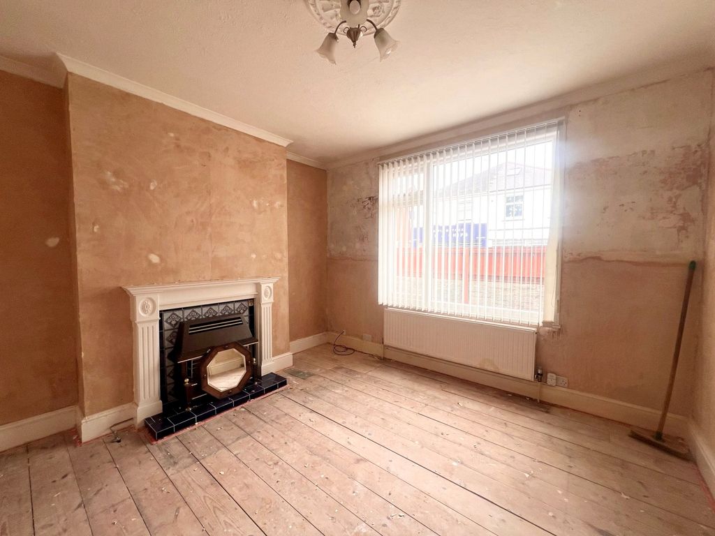 Property photo 2 of 17 Picture No. 08