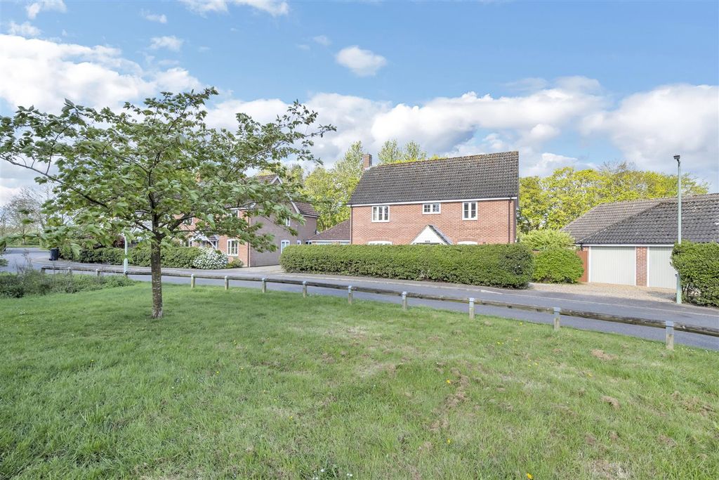 Property photo 1 of 28 Dcp_8227-2.Jpg