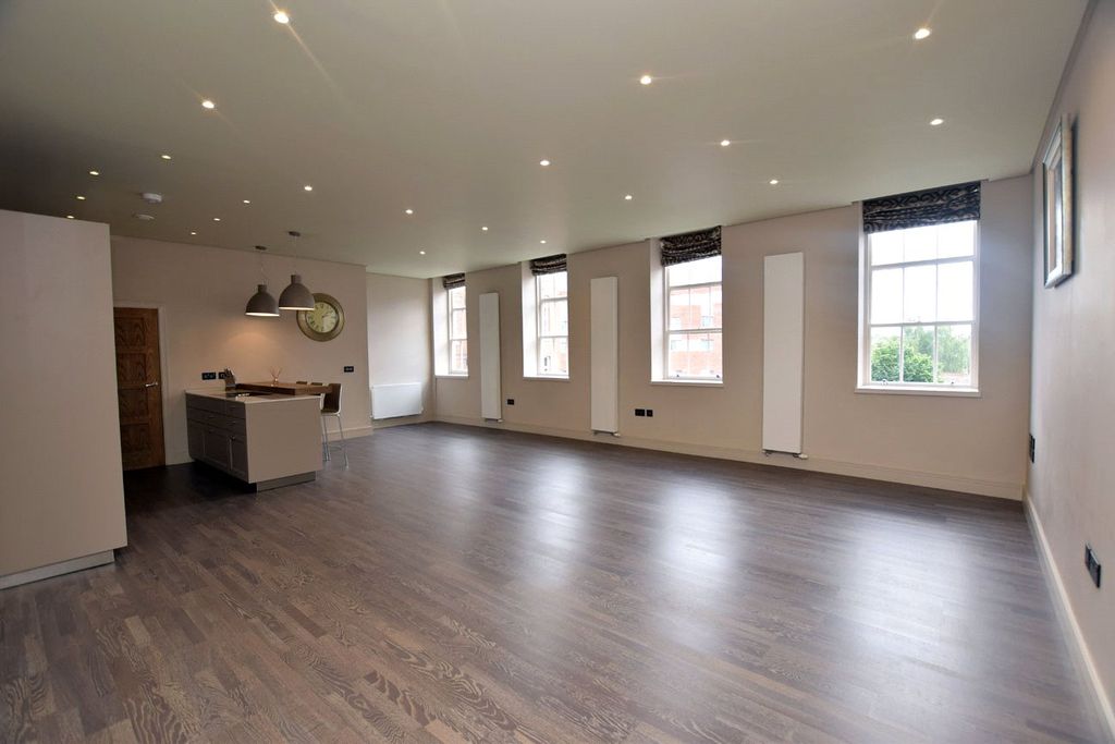 Property photo 2 of 7 Open Plan Living