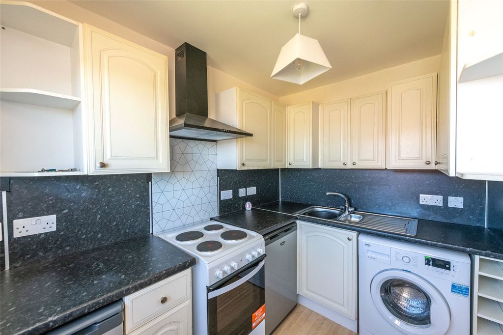 Property photo 2 of 14 Photo 2