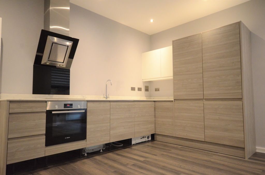 Property photo 3 of 8 3