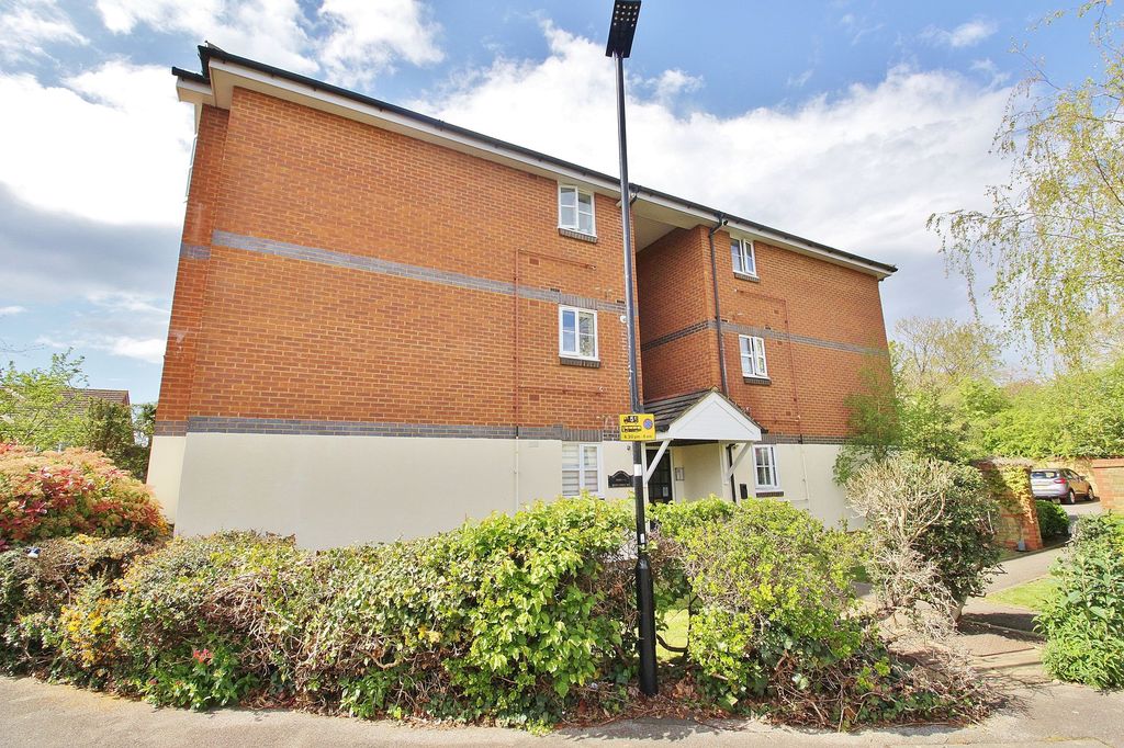 Property photo 1 of 8