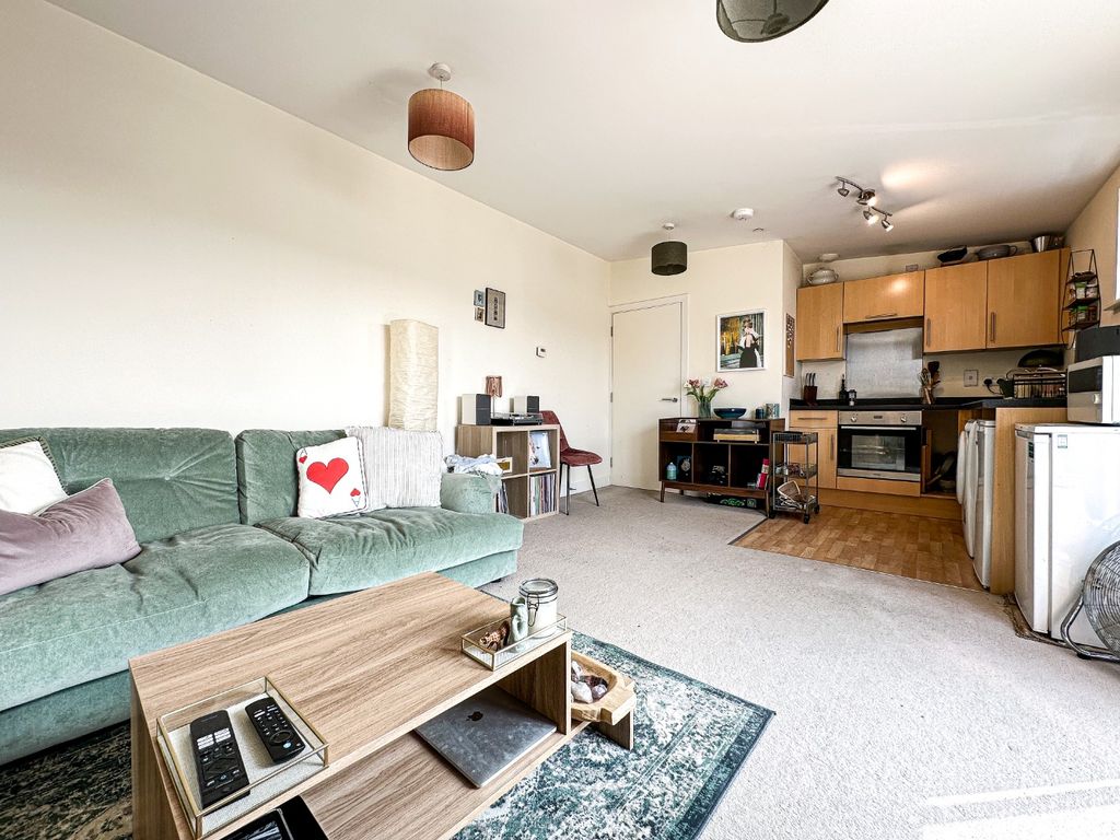 Property photo 3 of 15 5287929