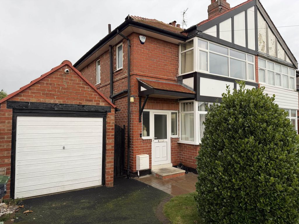 Property photo 1 of 21