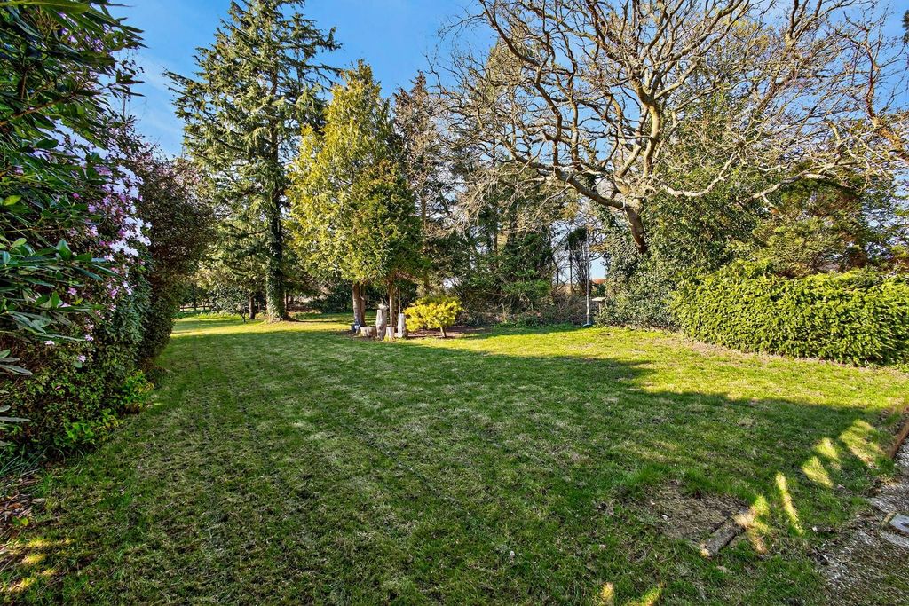 Property photo 2 of 14 Picture No. 04