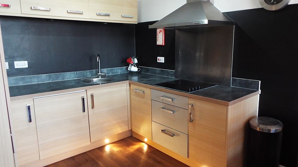 Property photo 3 of 8