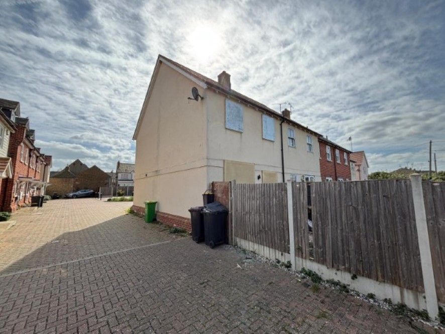 Property photo 2 of 11