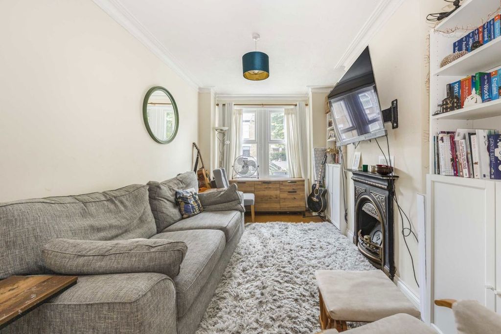 Property photo 2 of 7