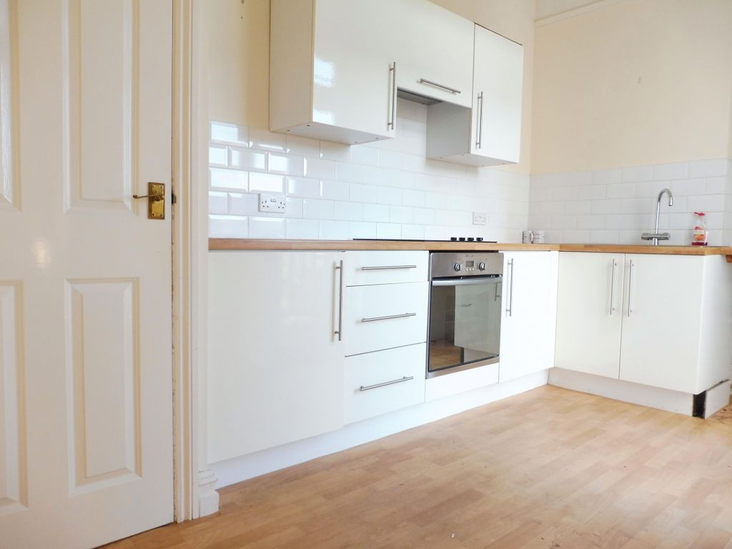 Property photo 1 of 5 Kitchen