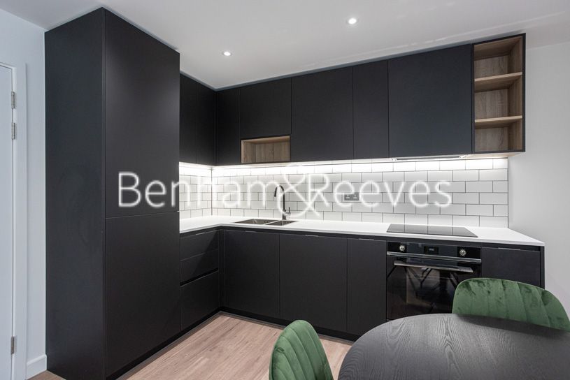 Property photo 2 of 21