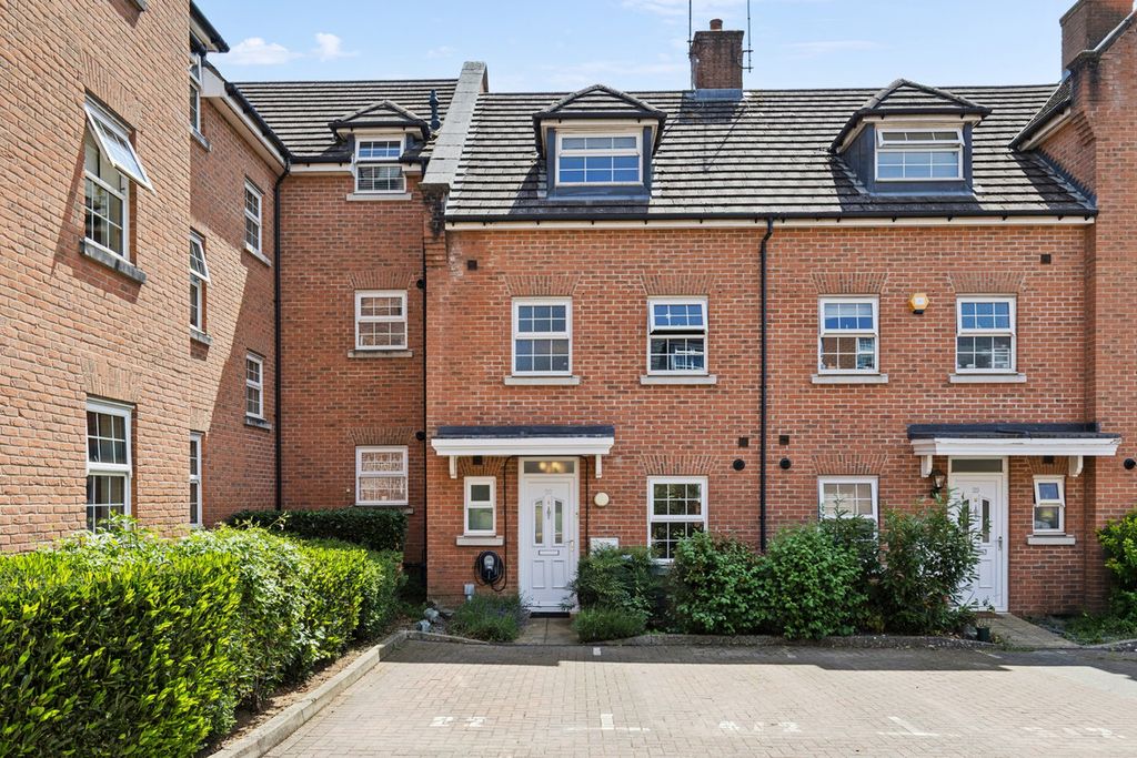 Property photo 1 of 35