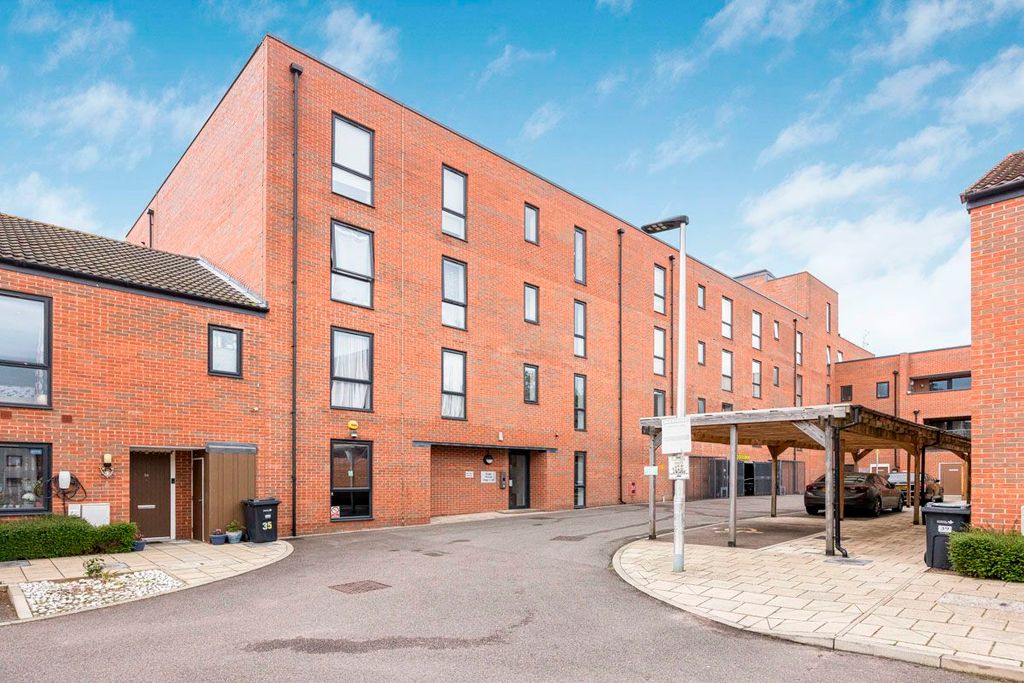 Property photo 1 of 13