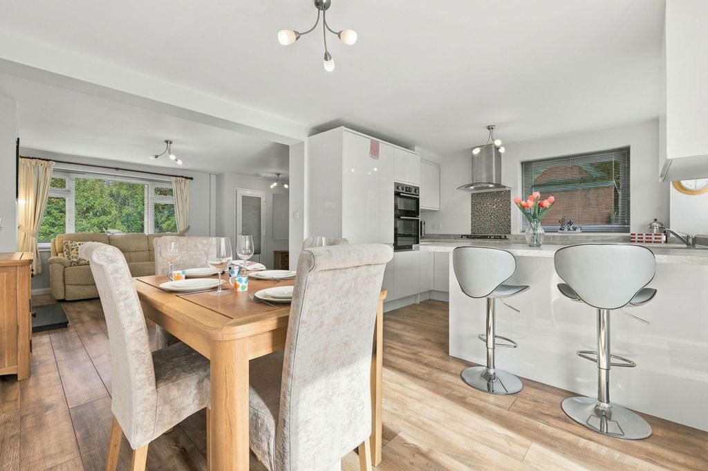 Property photo 1 of 16 Open Plan Living