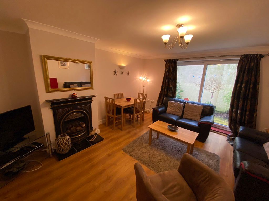 Property photo 3 of 12 Photo 6