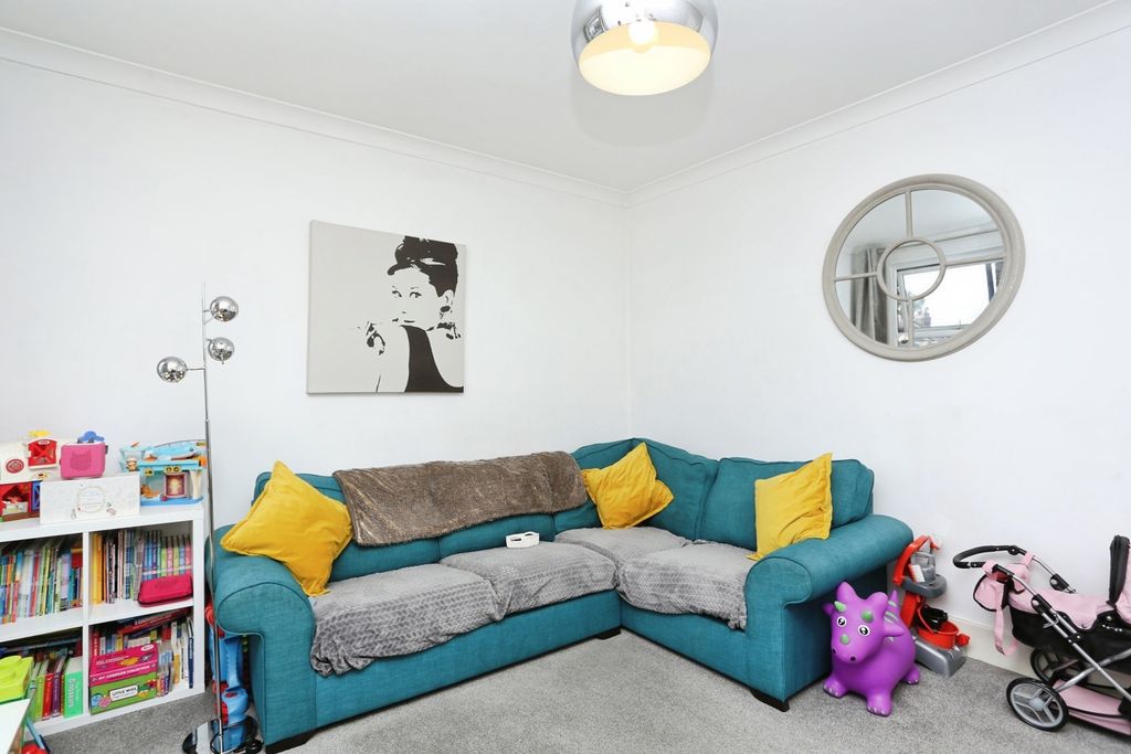 Property photo 3 of 15 Pbox-Img.Jpg
