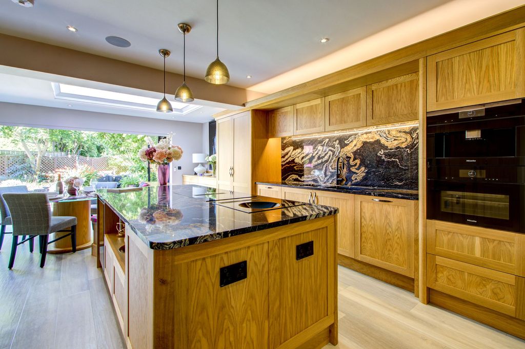 Property photo 3 of 43 Kitchen