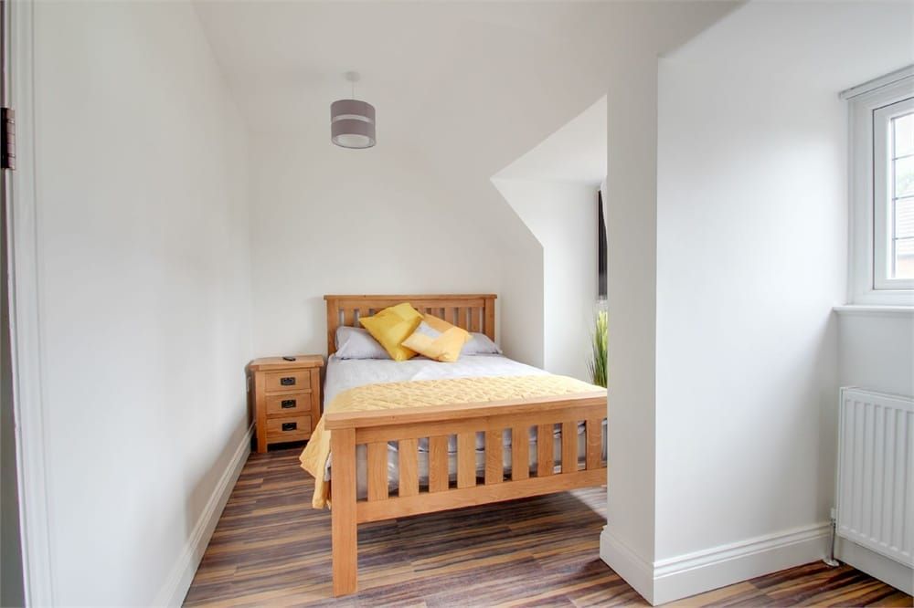 Property photo 1 of 5