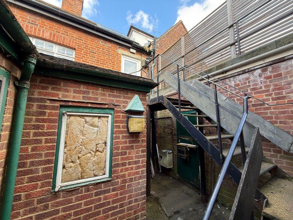 Property photo 2 of 3