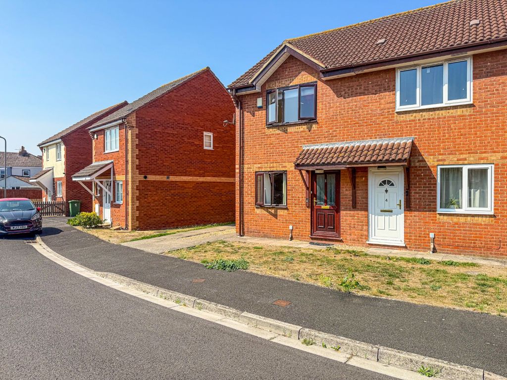Property photo 2 of 15 4379243