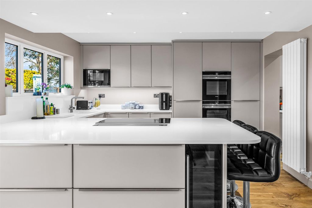 Property photo 3 of 38 Internal-10.Jpg