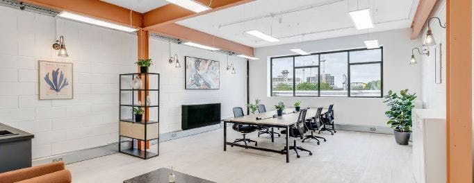 Property photo 2 of 4 Fitted Space 2.Jpg