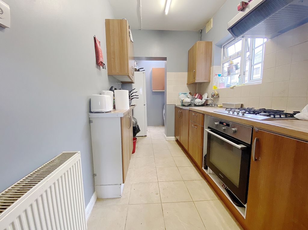 Property photo 2 of 3