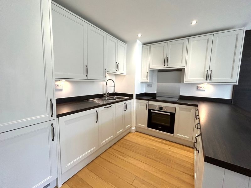 Property photo 2 of 16 Photo 6