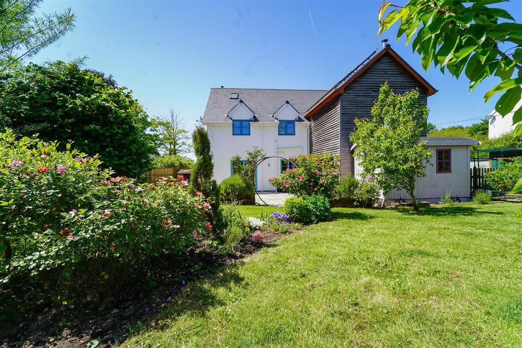Property photo 2 of 64 Nick 2-1685.Jpg
