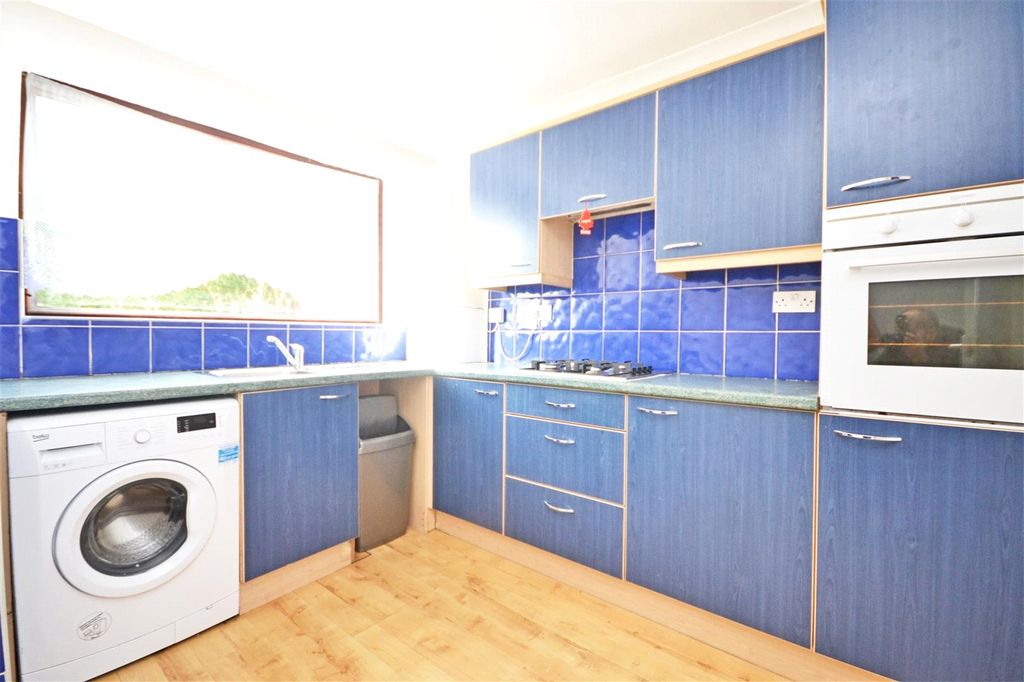 Property photo 2 of 9 Picture 2