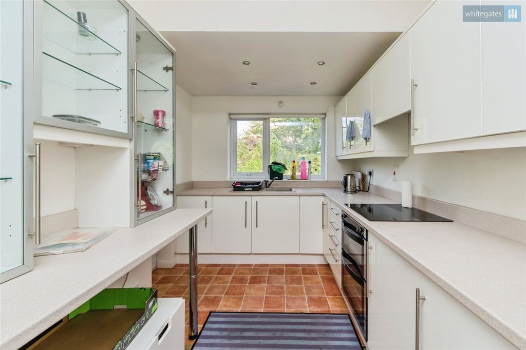 Property photo 2 of 19 Picture No. 04