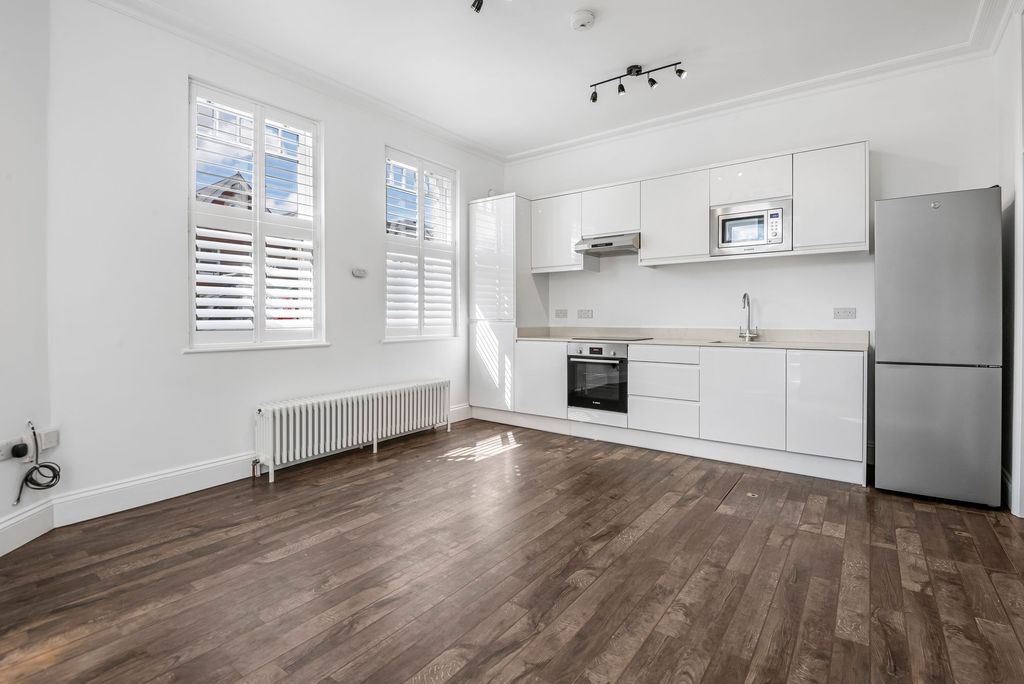 Property photo 3 of 22 Open Plan