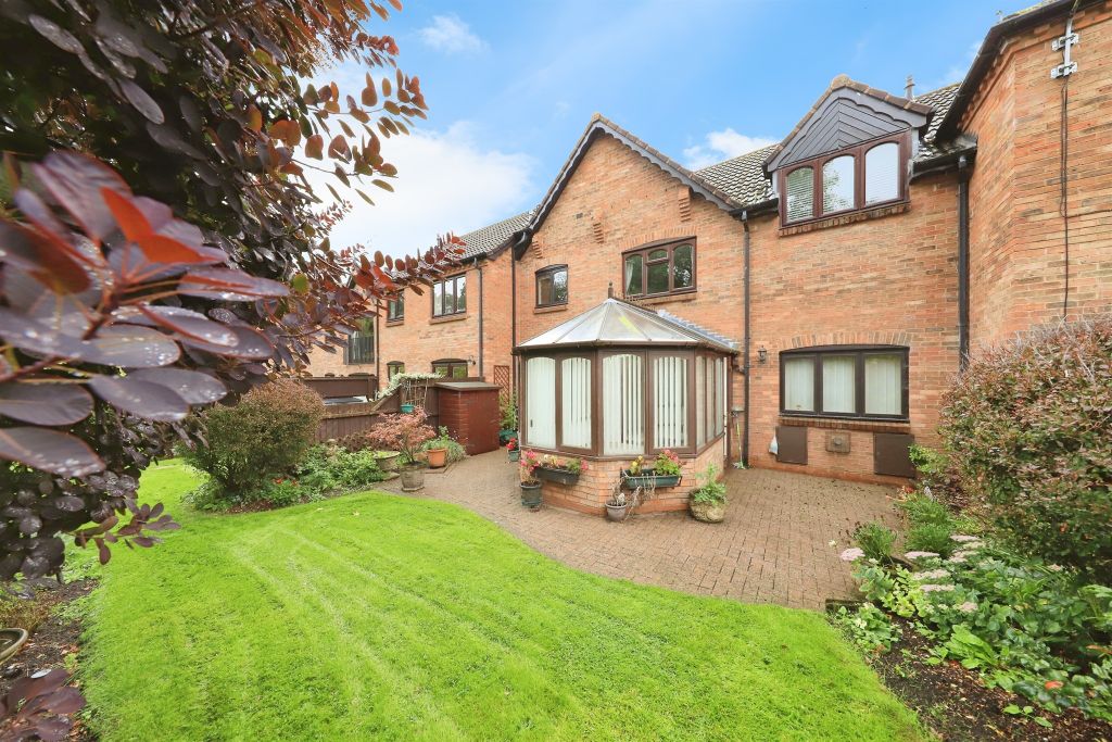 Property photo 3 of 17