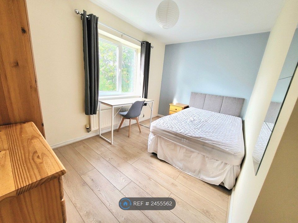 Property photo 1 of 7 ???