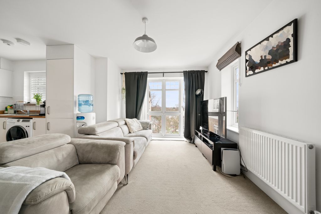 Property photo 3 of 18 Living Area