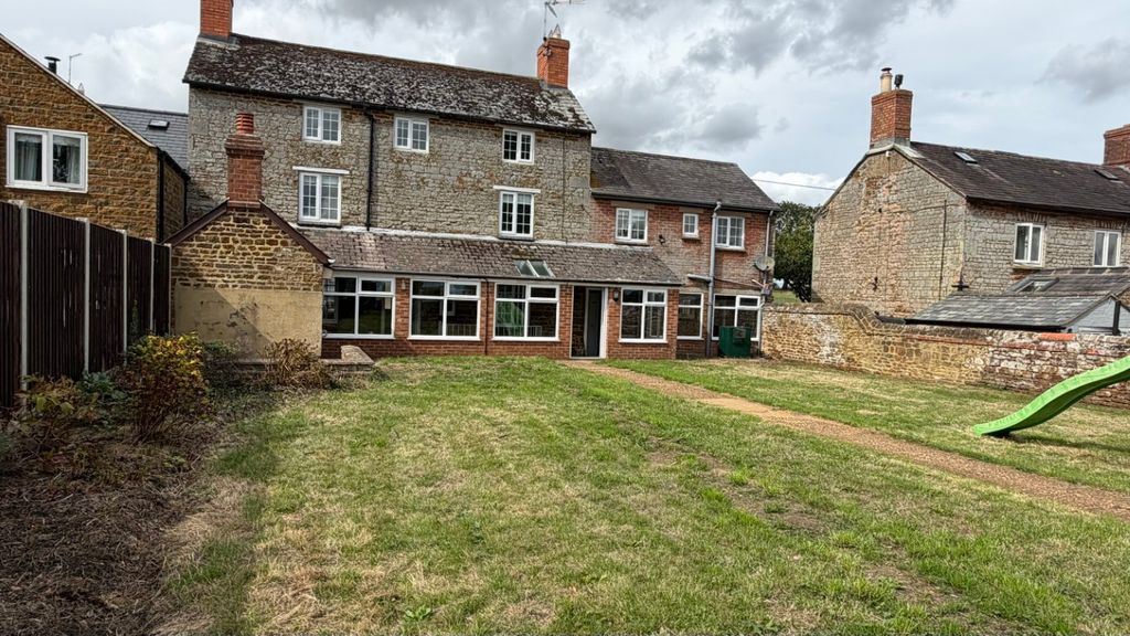 Property photo 1 of 49