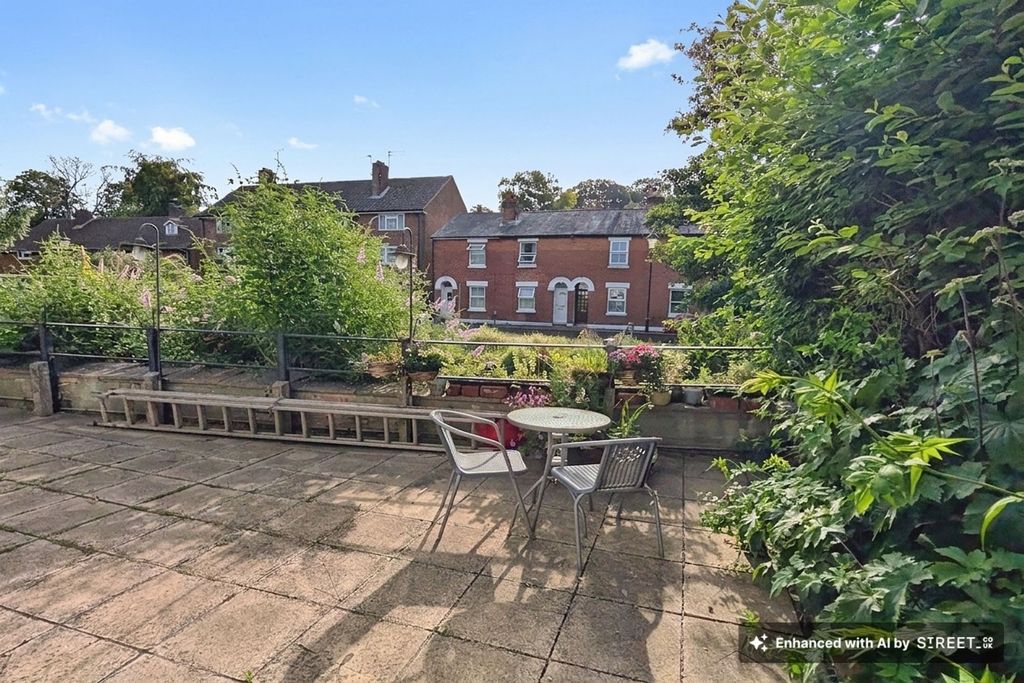 Property photo 3 of 10
