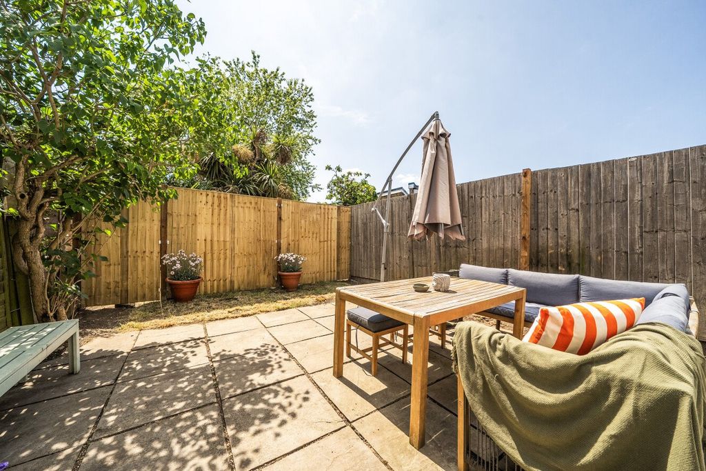 Property photo 1 of 19 Picture No. 23