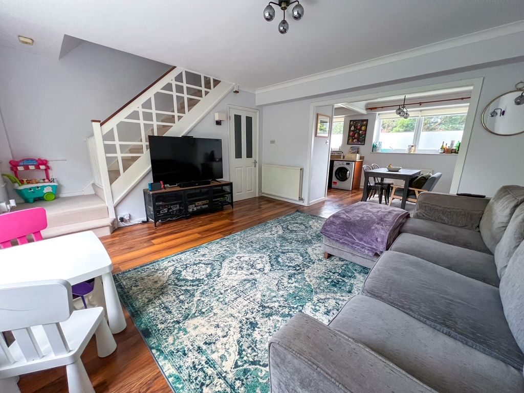 Property photo 3 of 12