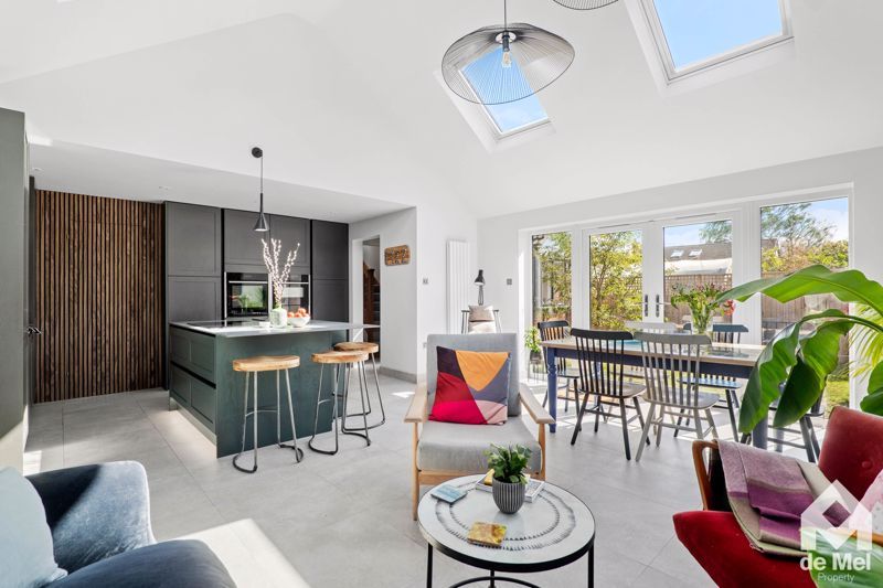 Property photo 2 of 20 Photo 12