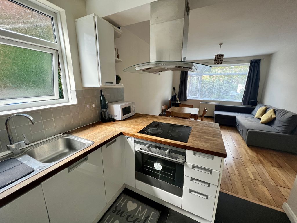 Property photo 2 of 13 Kitchen Alt.Jpg