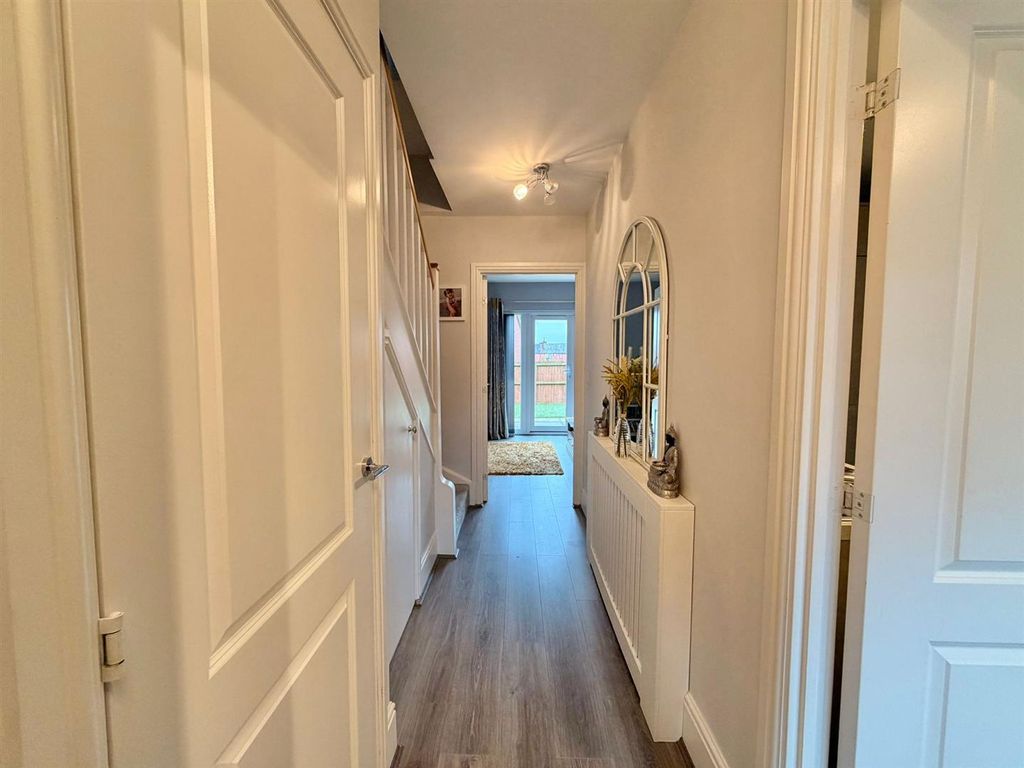 Property photo 2 of 17 Whatsapp Image 2026-04-01 At 10.47.16 (1).Jpeg